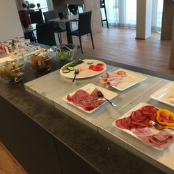 JET HOTEL - B-fast buffet