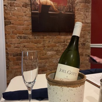 Calhoun Corners Restaurant - Wine - New American Near Me - Clemson, South Carolina