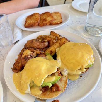 Sunrise Espresso & Bar - Chorizo & Avocado Benedict - Desserts Near Me - Brooklyn, New York Sunrise Espresso & Bar - Chorizo & Avocado Benedict - Desserts Near Me - Brooklyn, New York