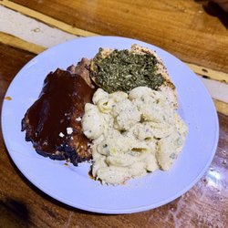 Duke’s Roadhouse - Brisket (Dry), Chimichurri Chicken (good), Hatch Chili Mac N Cheese (great)