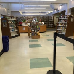 Southwest Branch Kern County Library - Inside view