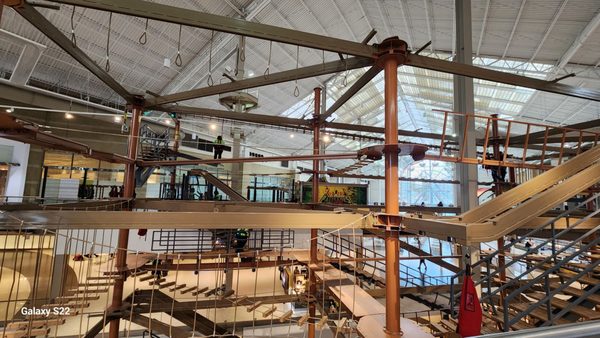 Palisades Center by null