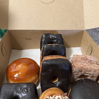 donut savant - Assorted - crème brûlée in top left - Donuts Near Me - Oakland, California donut savant - Assorted - crème brûlée in top left - Donuts Near Me - Oakland, California