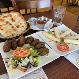 7 Piece Falafel with Hummus 5 Piece Feta Cheese Roll Pita Bread