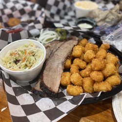The Back Porch BBQ - Brisket plate