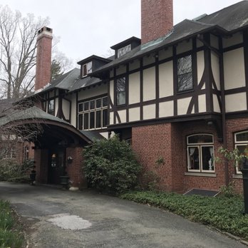 Gramercy Mansion - Bed & Breakfast Near Me - Stevenson, Maryland