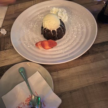 Moshi Moshi - Biscayne Blvd - Chocolate lava cake - Sushi Bars Near Me - Miami, Florida