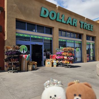 Dollar Tree - Outside - Discount Store Near Me - San Diego, California