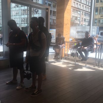 Juice Generation - Line is poppin during lunch time - Juice Bars & Smoothies Near Me - New York, New York Juice Generation - Line is poppin during lunch time - Juice Bars & Smoothies Near Me - New York, New York