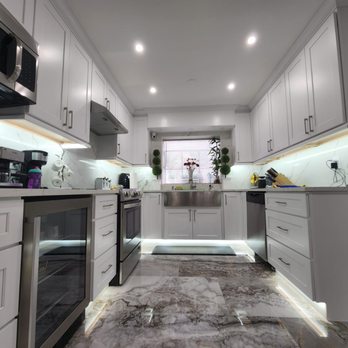 Home Kitchen Cabinets - Cabinetry Near Me - Pompano Beach, Florida Home Kitchen Cabinets - Cabinetry Near Me - Pompano Beach, Florida