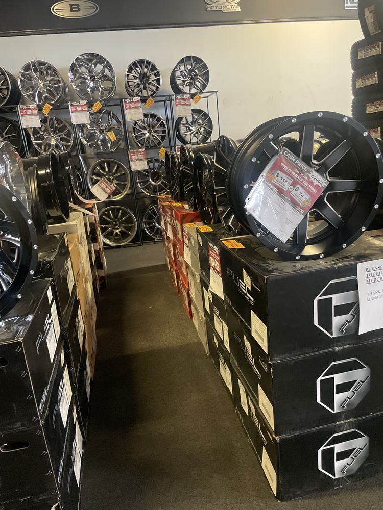 RAW WHEELS & TIRES Updated July 2024 23 Photos 2014 N Big Springs