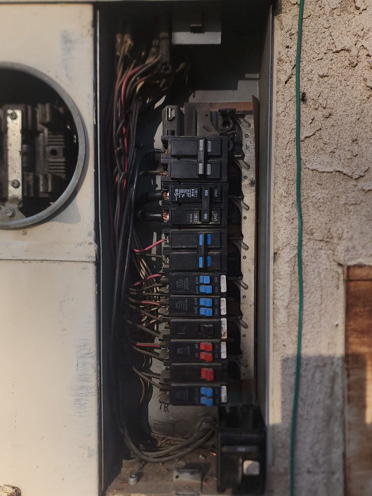 Slide of Kada Electric