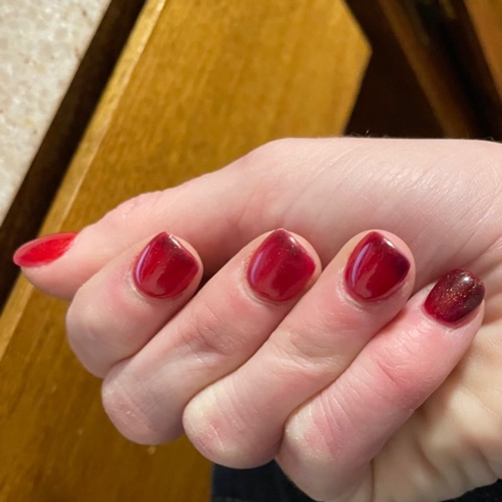 I wanted short acrylics with mood-changing color and they turned out GREAT! I've had a lot of sets I didn't like and this isn't one of them.
