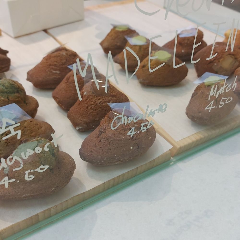 I Am A Cake - Bakeries Near Me - Markham, Ontario