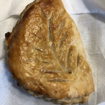 Première Moisson - Apple tart - Bakeries Near Me - Montreal, Quebec