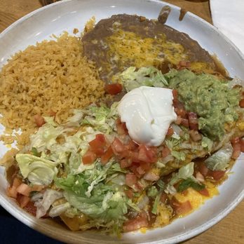 Mazatlan Mexican Restaurant - Vegetarian burrito - Mexican Near Me - Beaverton, Oregon