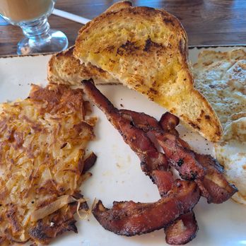 Madres Brunch - American breakfast, hashbrowns are spectacular - Breakfast & Brunch Near Me - Bellflower, California Madres Brunch - American breakfast, hashbrowns are spectacular - Breakfast & Brunch Near Me - Bellflower, California