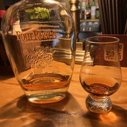 Paddock & Whisky - Four Roses '21 limited edition