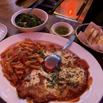 Brooklyn Roots Italian - Chicken parm, broccoli rabe, bread & olive oil dip. - Italian Near Me - Brooklyn, New York Brooklyn Roots Italian - Chicken parm, broccoli rabe, bread & olive oil dip. - Italian Near Me - Brooklyn, New York