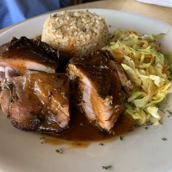 Dunns River Island Cafe - Reggae Jerk Chicken Lunch - Caribbean Near Me - Tampa, Florida