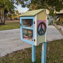 Little Free Library - Little Free Library, 2490 Avocado St, Saint James City