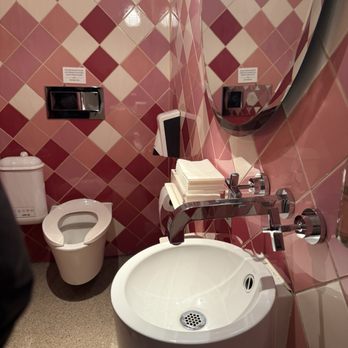 Figo - Clean but tiny bathroom. - Italian Near Me - Toronto, Ontario