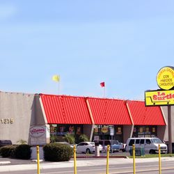 La Surtidora Cash & Carry