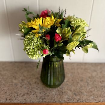 Flowerland - Fresh autumn floral arrangement - Florists Near Me - Cumberland, Maryland
