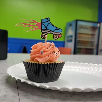 Salem Fun Center - Birthday party cupcake - Laser Tag Near Me - Salem, Ohio Salem Fun Center - Birthday party cupcake - Laser Tag Near Me - Salem, Ohio