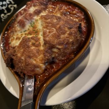 Bella's Italian Cafe - Chicken parmigiana - Italian Near Me - Savannah, Georgia Bella's Italian Cafe - Chicken parmigiana - Italian Near Me - Savannah, Georgia