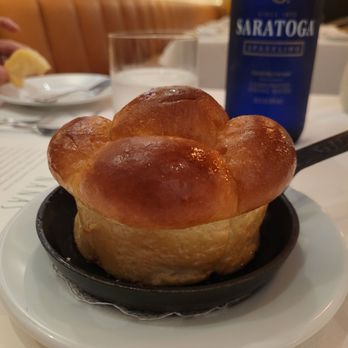 Nanas - Dinner rolls - Desserts Near Me - Durham, North Carolina