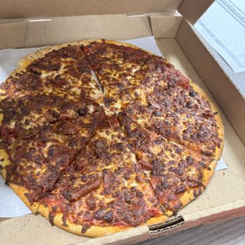 Gulf Coast Pizza - Well done bacon and pepperoni- 14 inch - Pizza Near Me - Lake Jackson, Texas