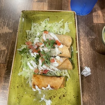 La Cantina - Cocktail Bars Near Me - Santa Barbara, California