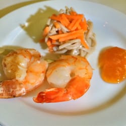 United Airlines - Grilled shrimp, soba and sweet chili - first course