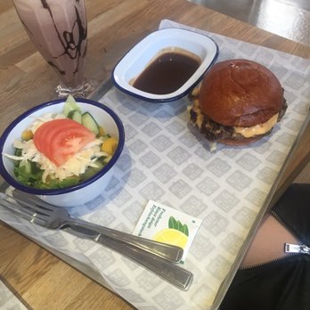 Dip & Flip -Tooting - Burgers Near Me - London, XGL