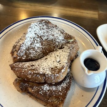 Lac Bleu Brunch Cafe - 2 French Toast - Breakfast & Brunch Near Me - Arlington, Texas