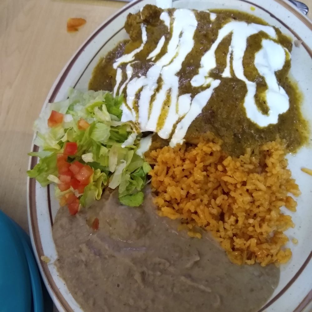 Maria's Mexican - Tamales with green chile - Food Trucks Near Me - Custer, South Dakota Maria's Mexican - Tamales with green chile - Food Trucks Near Me - Custer, South Dakota