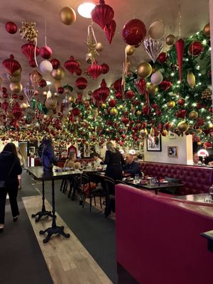 The Venetian by null