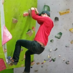 Factory Climbing - Just hanging around!