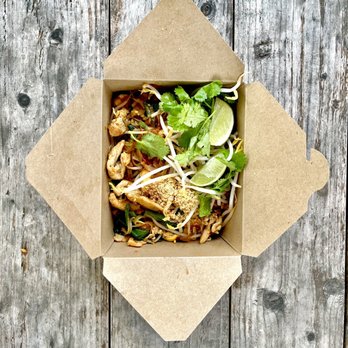 Weladee Thai Kitchen - Pad Thai - Food Trucks Near Me - Austin, Texas Weladee Thai Kitchen - Pad Thai - Food Trucks Near Me - Austin, Texas