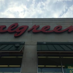 the front of a walgrees store