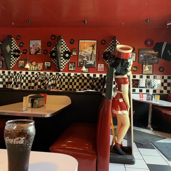 Good Times Cafe - A picture to capture the aesthetic of the restaurant - American Near Me - Visalia, California Good Times Cafe - A picture to capture the aesthetic of the restaurant - American Near Me - Visalia, California
