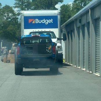 Extra Space Storage - They never moved and blocked the door so I wasn't able to get into my storage.  How inconsiderate. She told then to move and they didn't. - Self Storage Near Me - Fayetteville, North Carolina