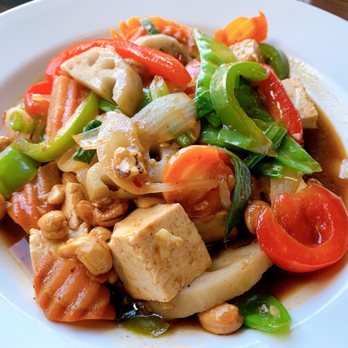Cilantro Asian Bistro - Davie - Cashew sauce with veggies and steamed tofu - Asian Fusion Near Me - Davie, Florida Cilantro Asian Bistro - Davie - Cashew sauce with veggies and steamed tofu - Asian Fusion Near Me - Davie, Florida