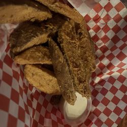 Lariat Lounge - Generous serving of Jojo's