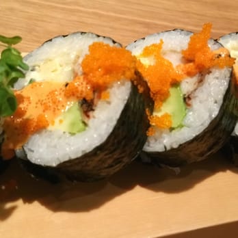 Udon Cafe - Spider roll - Cafes Near Me - London, XGL