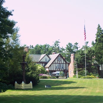 Franciscan Guest House - Hotels Near Me - Kennebunk Beach, Maine