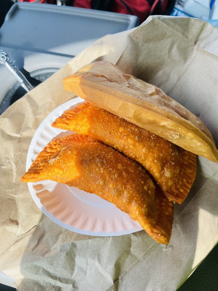 EL MORIVIVI Updated October 2024 18 Photos & 33 Reviews 1127