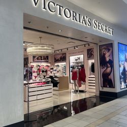 Victoria's Secret & PINK