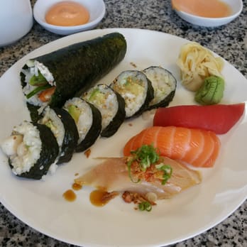 39 Degrees - Naruto set! - Japanese Near Me - Long Beach, California
